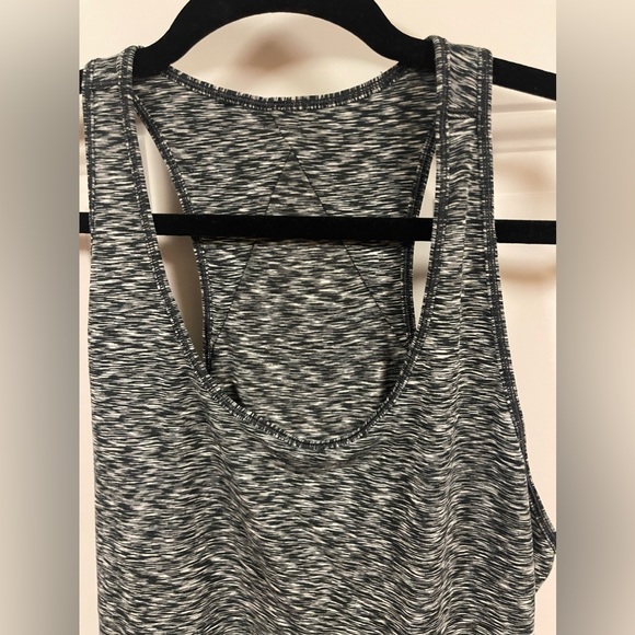 Lululemon Tank - Picture 2 of 5